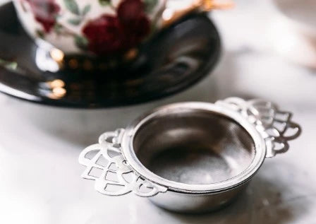 The Silver Empress Tea Strainer - Image 3