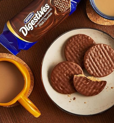McVities Milk Chocolate Digestives - 9.4oz (266g) - Image 2